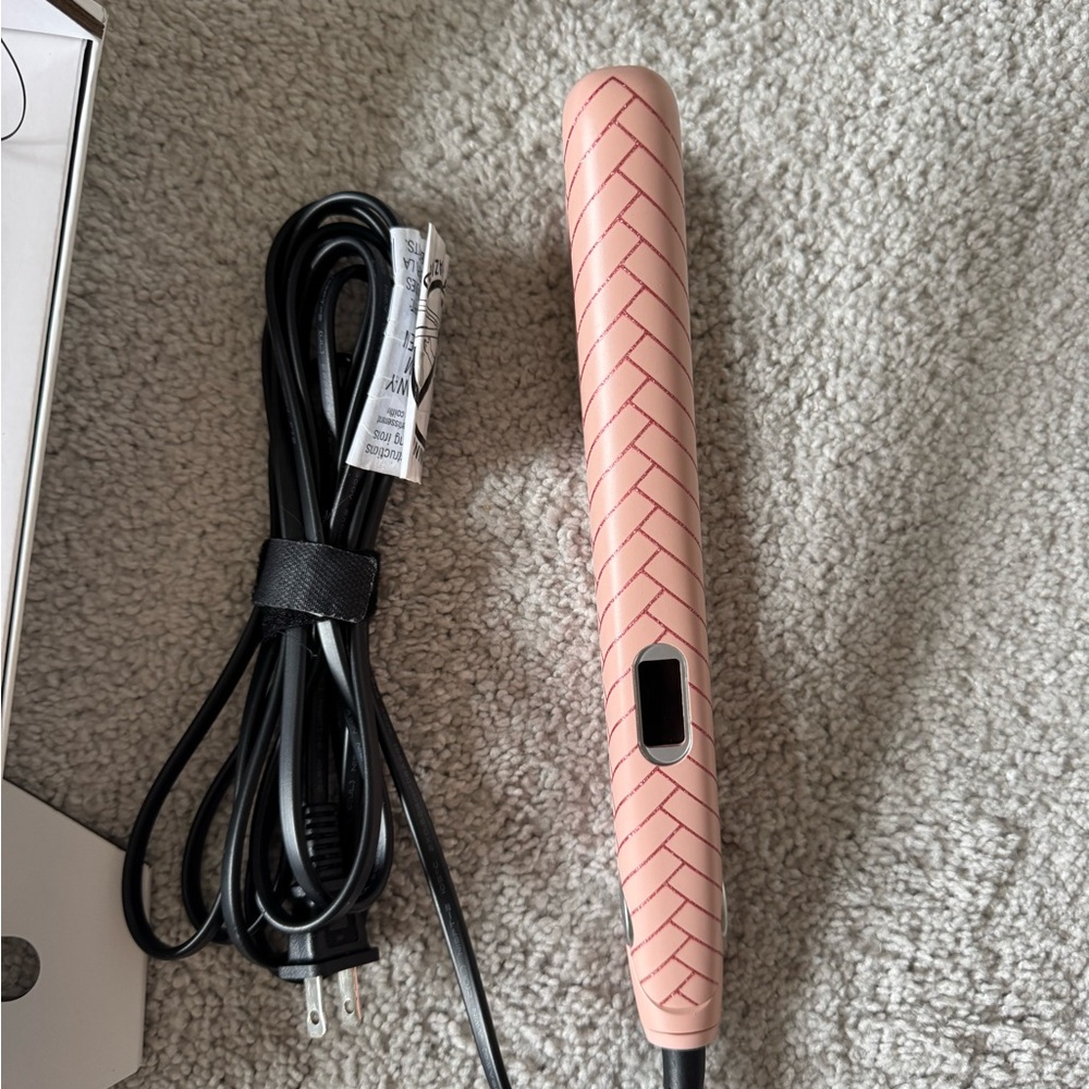 CHI Rose Delight Ceramic Hairstyling Iron - Picture 3 of 7